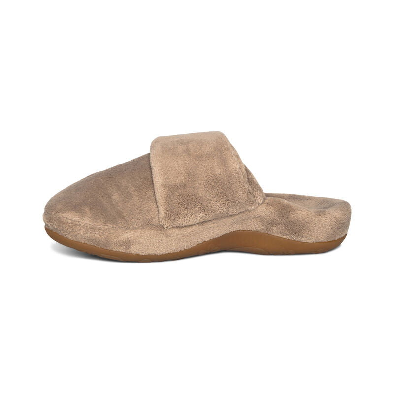 Aetrex Mandy Women's Closed Toe Slipper in Coffee