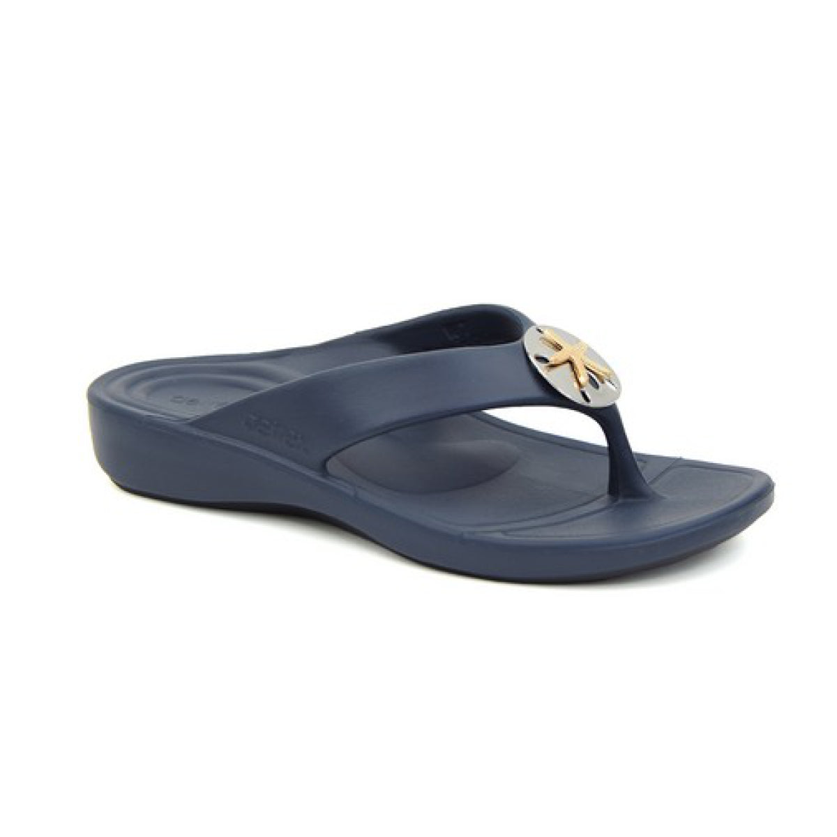 Black Aetrex Maui Starfish sandal with cushioned UltraSky™ footbed, contoured arch support, soft toe post, and dual-density outsole ideal for water use.