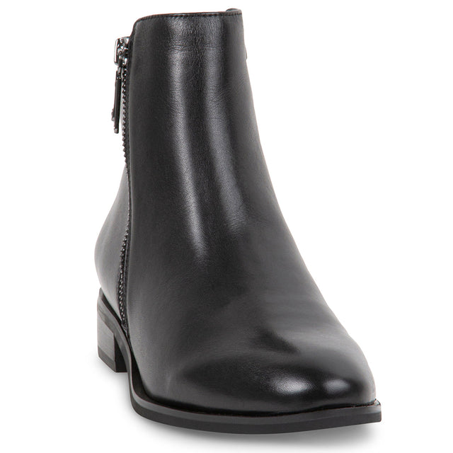 Blondo Carla Women’s Waterproof Boots in smooth leather with double zippers, ultra-suede rosewood lining, leather stack heel, and rubber outsole.In Extra wide fitting for hard to fit feet