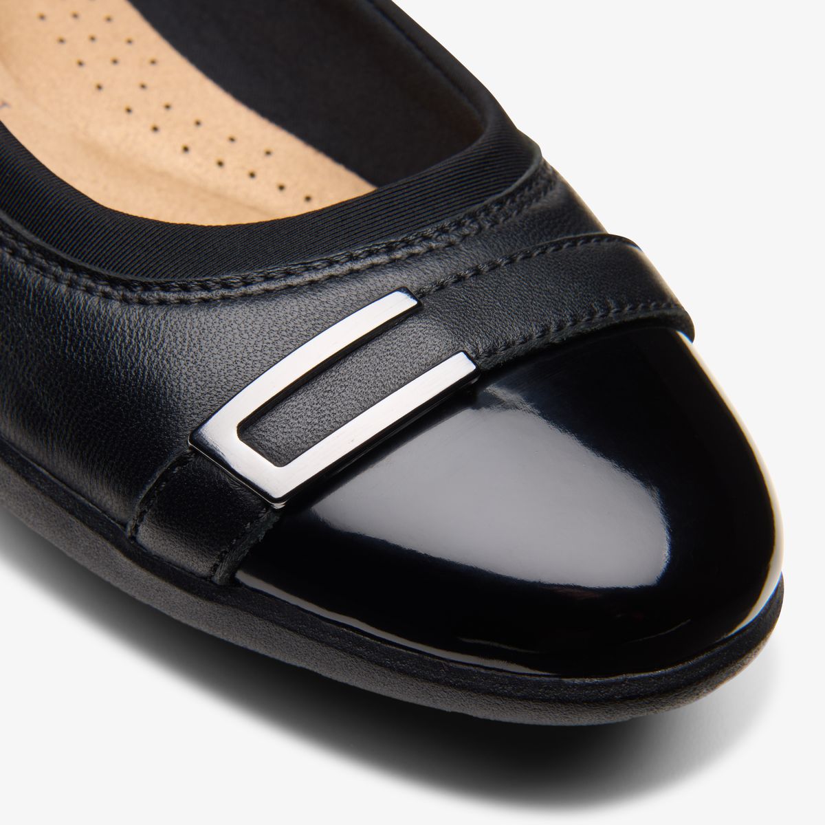Clarks Meadow Rose Women's Ballet Flats in Black