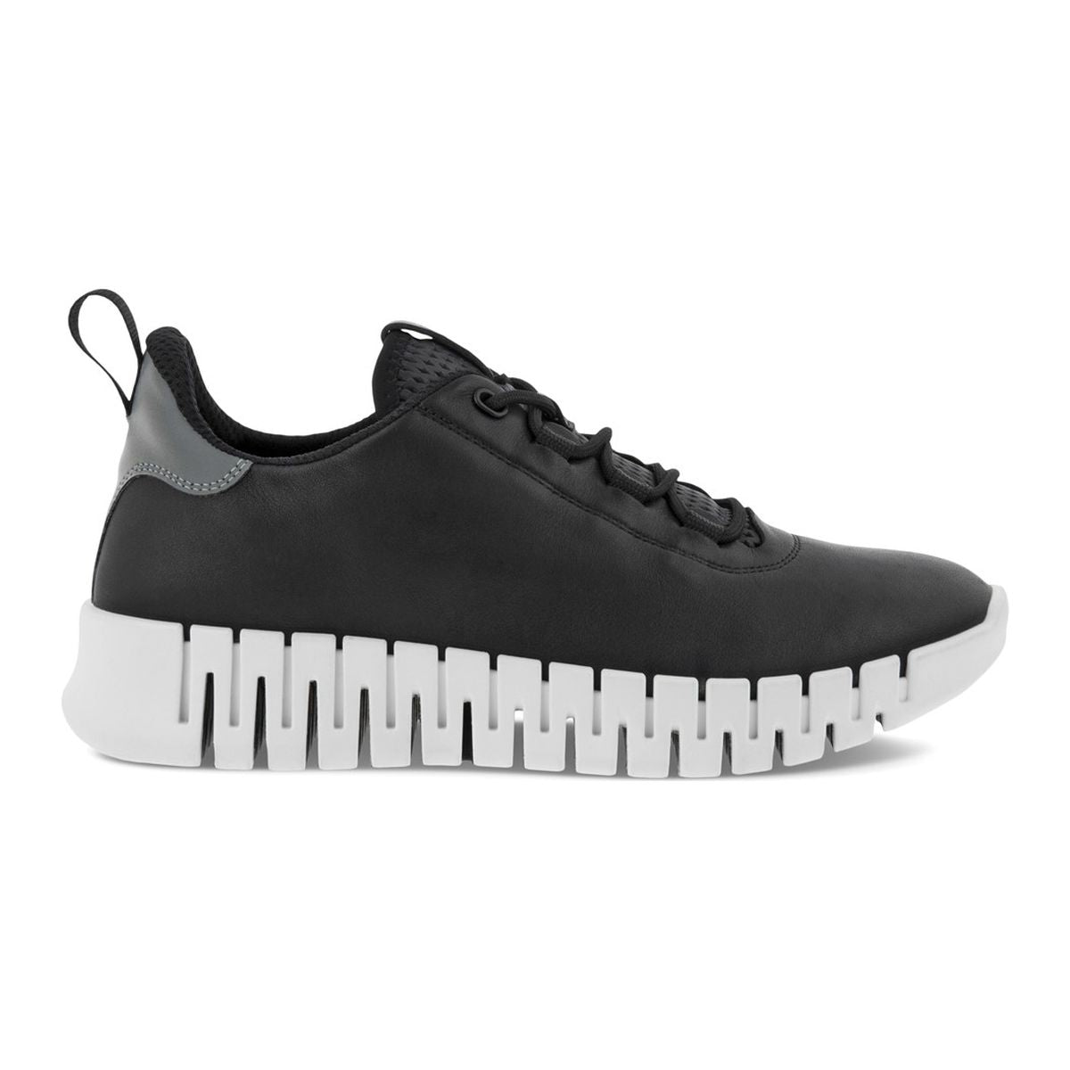 Gruuv Leather Sneakers in Black