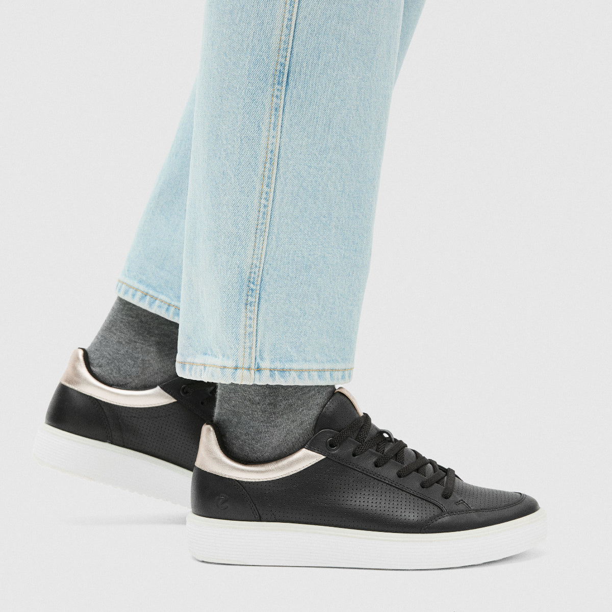Ecco Soft 60 Women's Leather Sneaker in Black