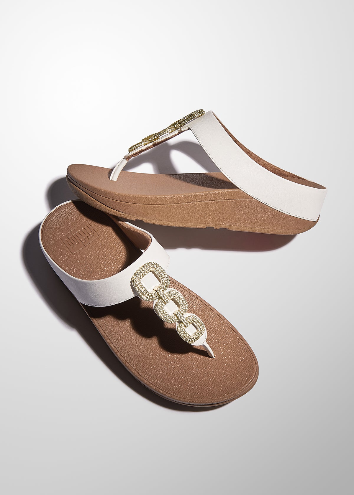 Women's Fino Leather Toe Thong Sandals in Urban White