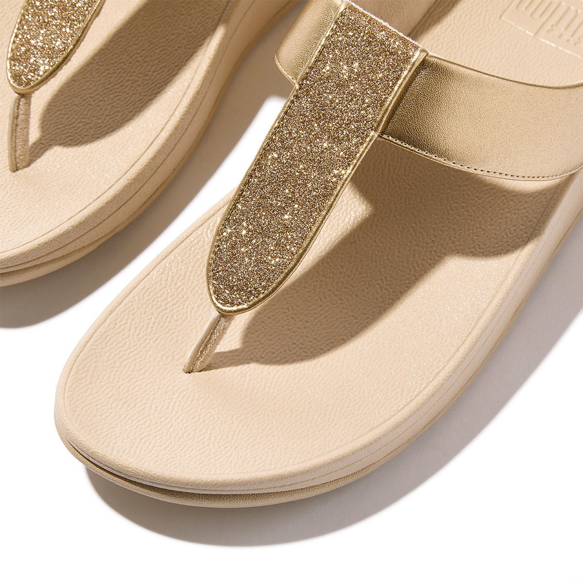 Women's Fino Leather Toe Thong Sandals in Platino