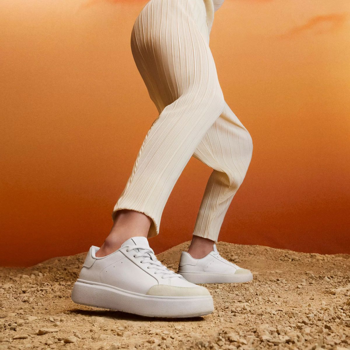 FitFlop RTG Women's Leather Suede Sneakers – Urban White