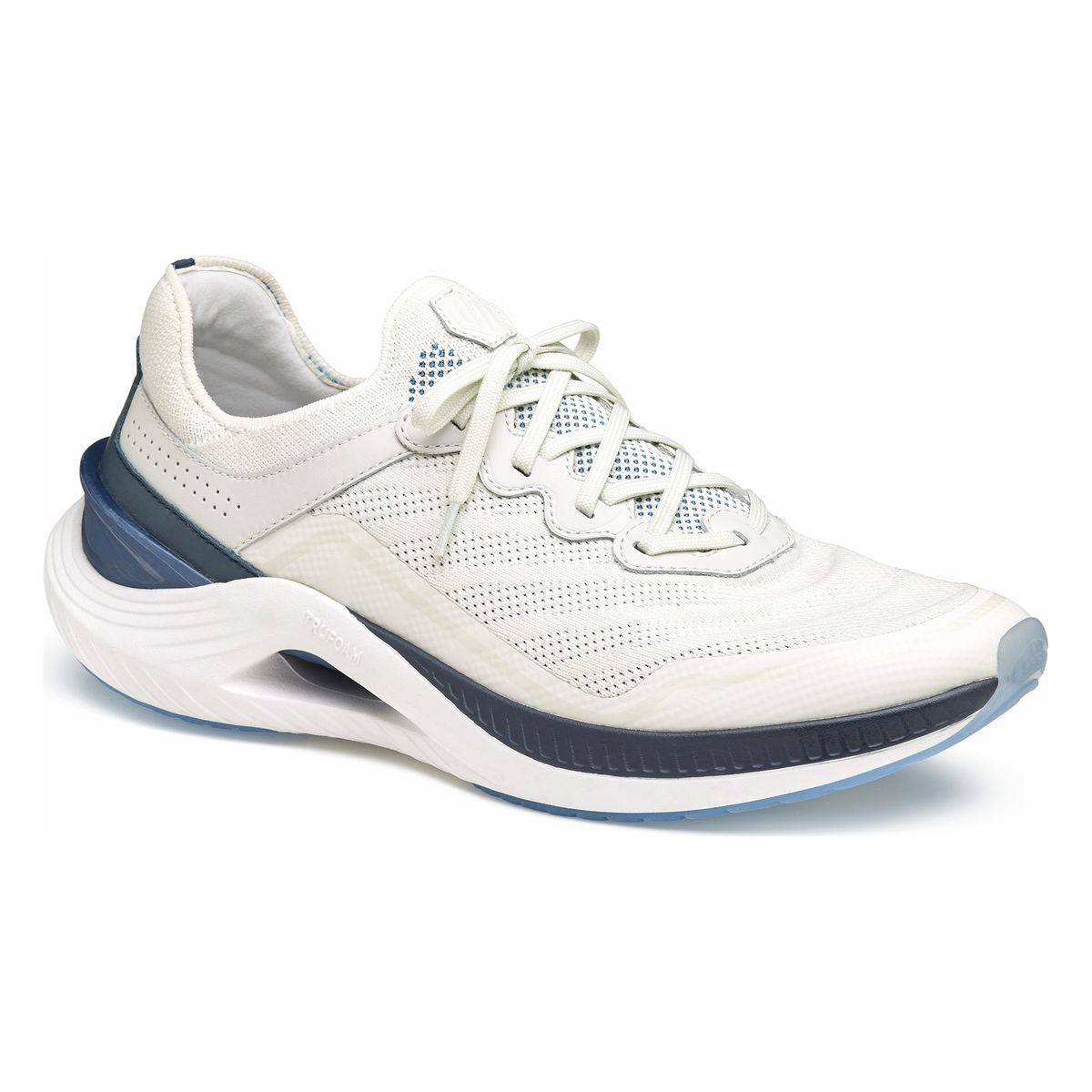 Johnston & Murphy RT-1 Luxe Men's Sneaker in White. Johnston & Murphy RT-1 Luxe white sneaker, men’s white leather sneaker Canada, luxury casual sneaker Johnston & Murphy, RT-1 men’s sneaker. comfortable leather sneaker, breathable sneaker, all-day wear, dressy casual sneaker. Style 25-9508