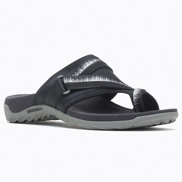 Merrell Terran Post 3 women’s sandals in black, lightweight design with microfiber lining and contoured footbed – available at Walking on a Cloud Canada.