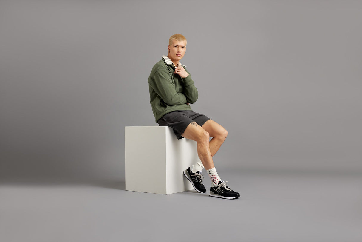New Balance Men's 574 Casual Shoe in Black