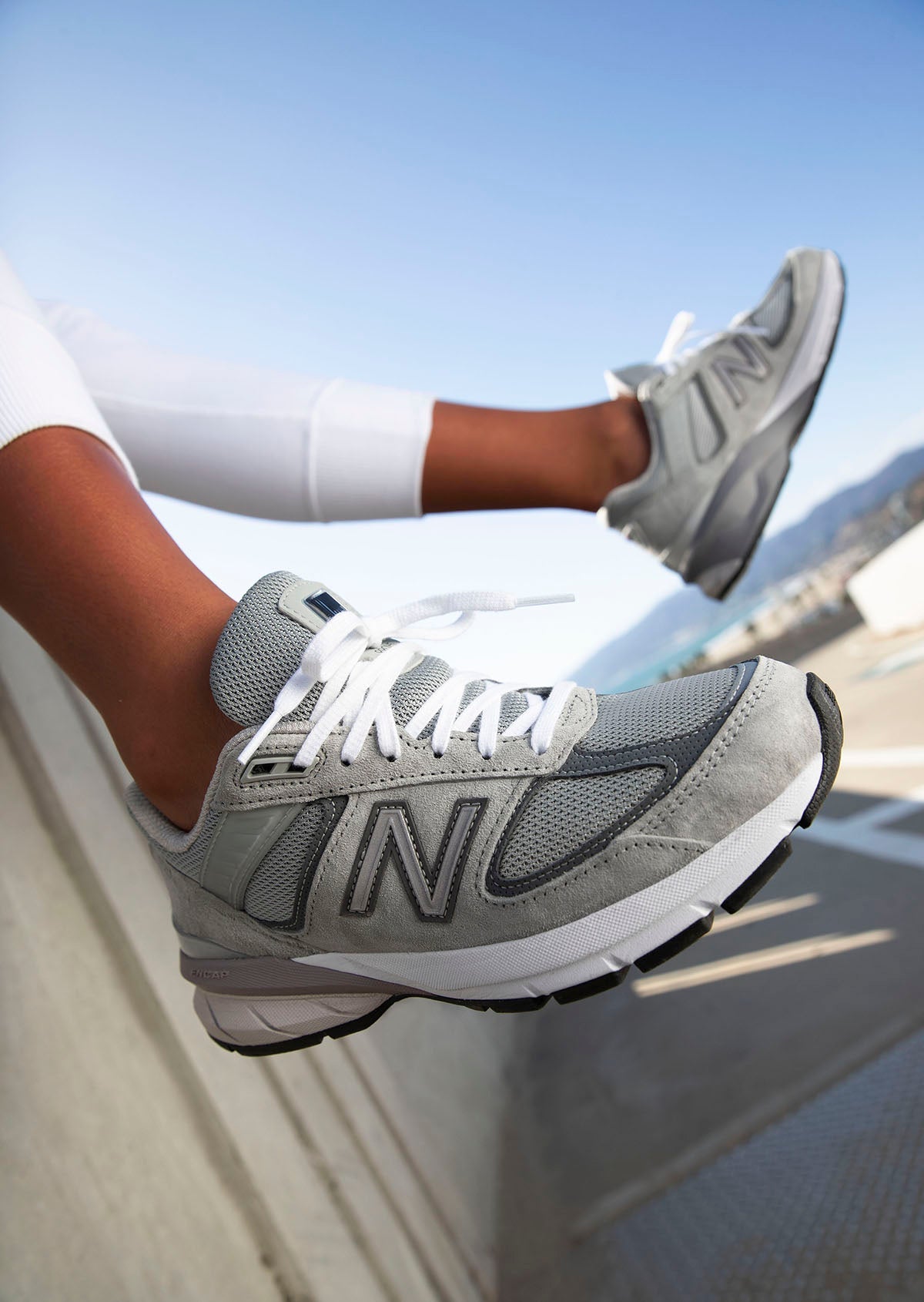 New Balance Women's 990v5