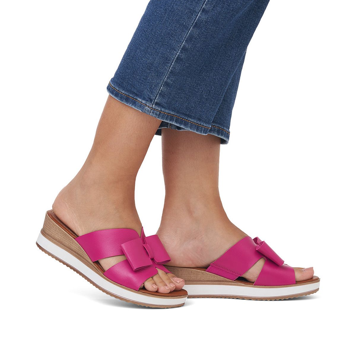 Remonte D6456 Mule Women's Sandals in Fuchsia