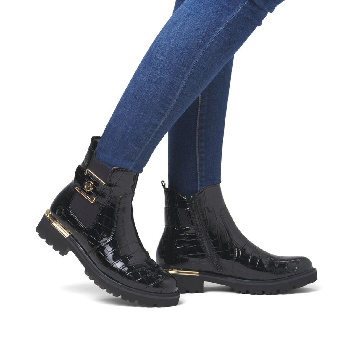 D8684 Patent Ankle Boots
