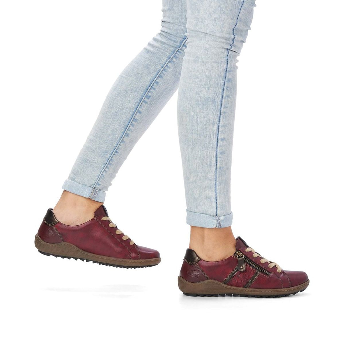 R1426 Lace Up Shoe
