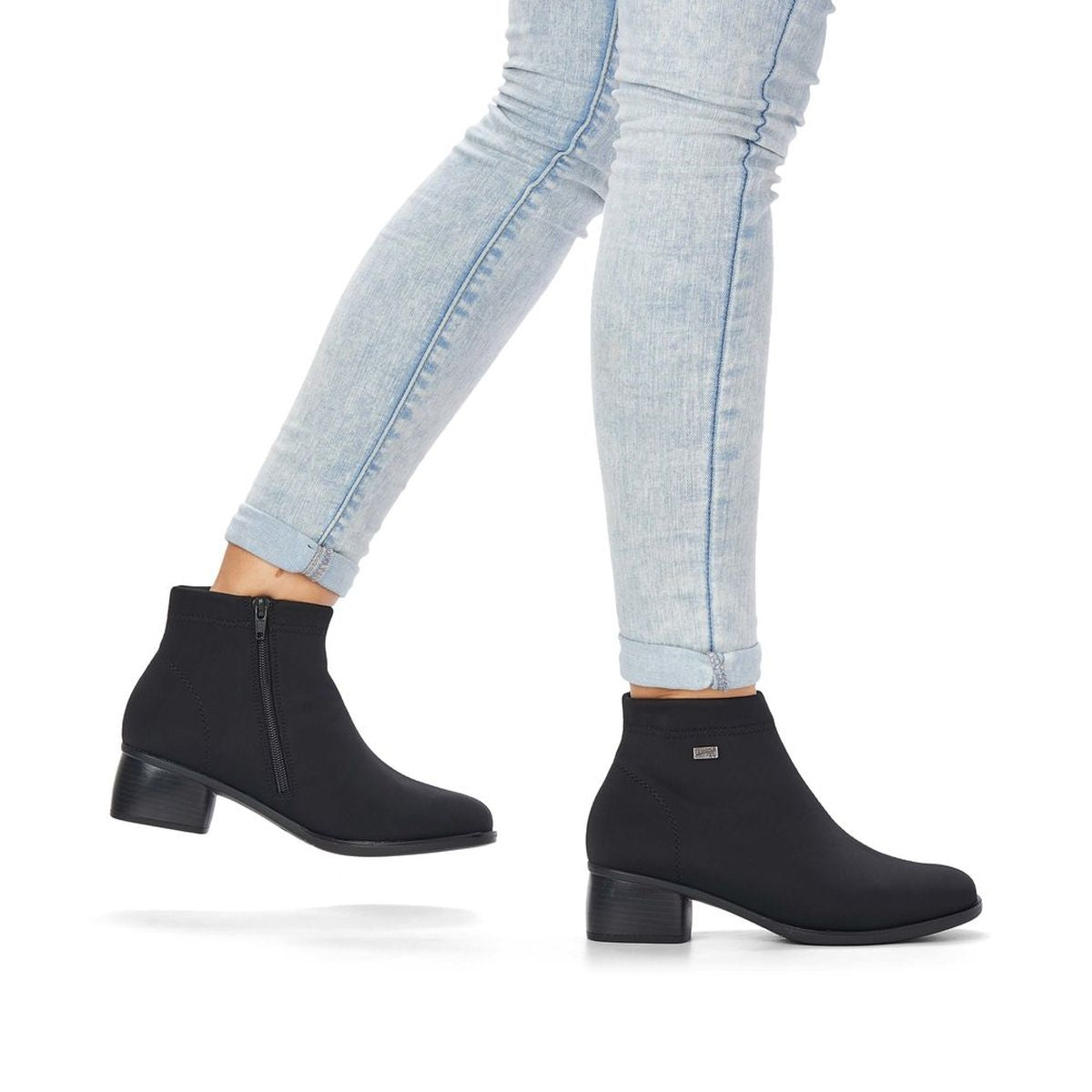 R8872 Dress Boot