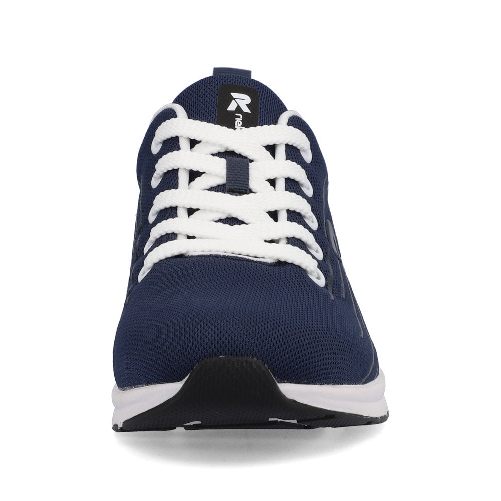 40108 Lace Up Sneaker