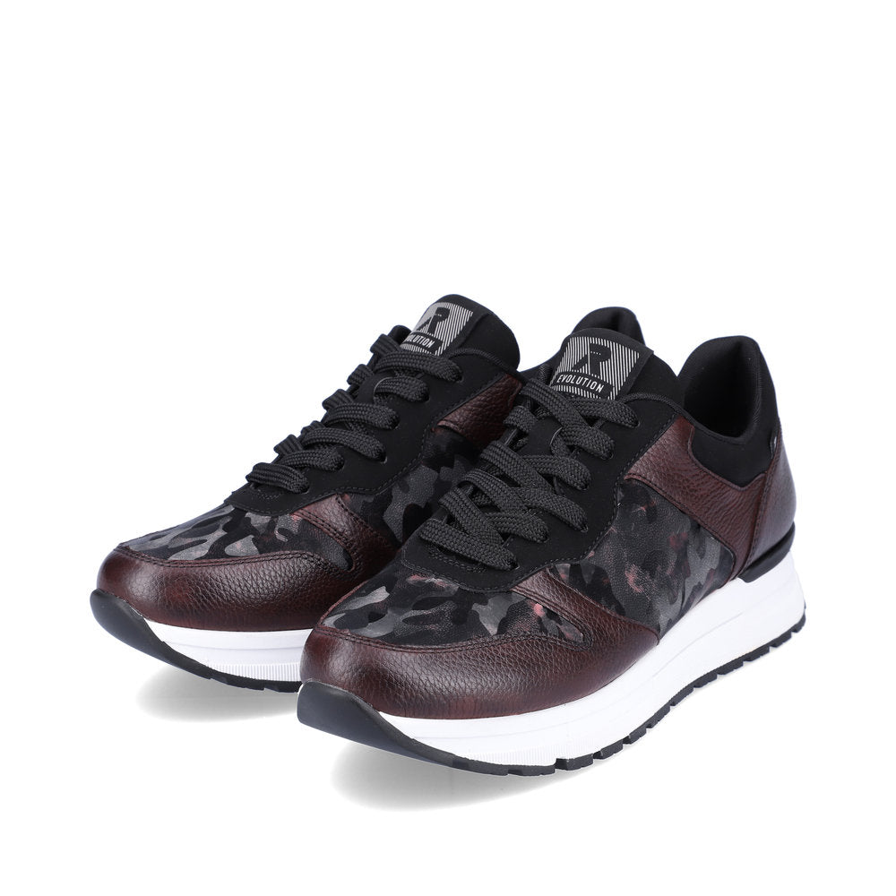 40804 Lace Up Sneaker