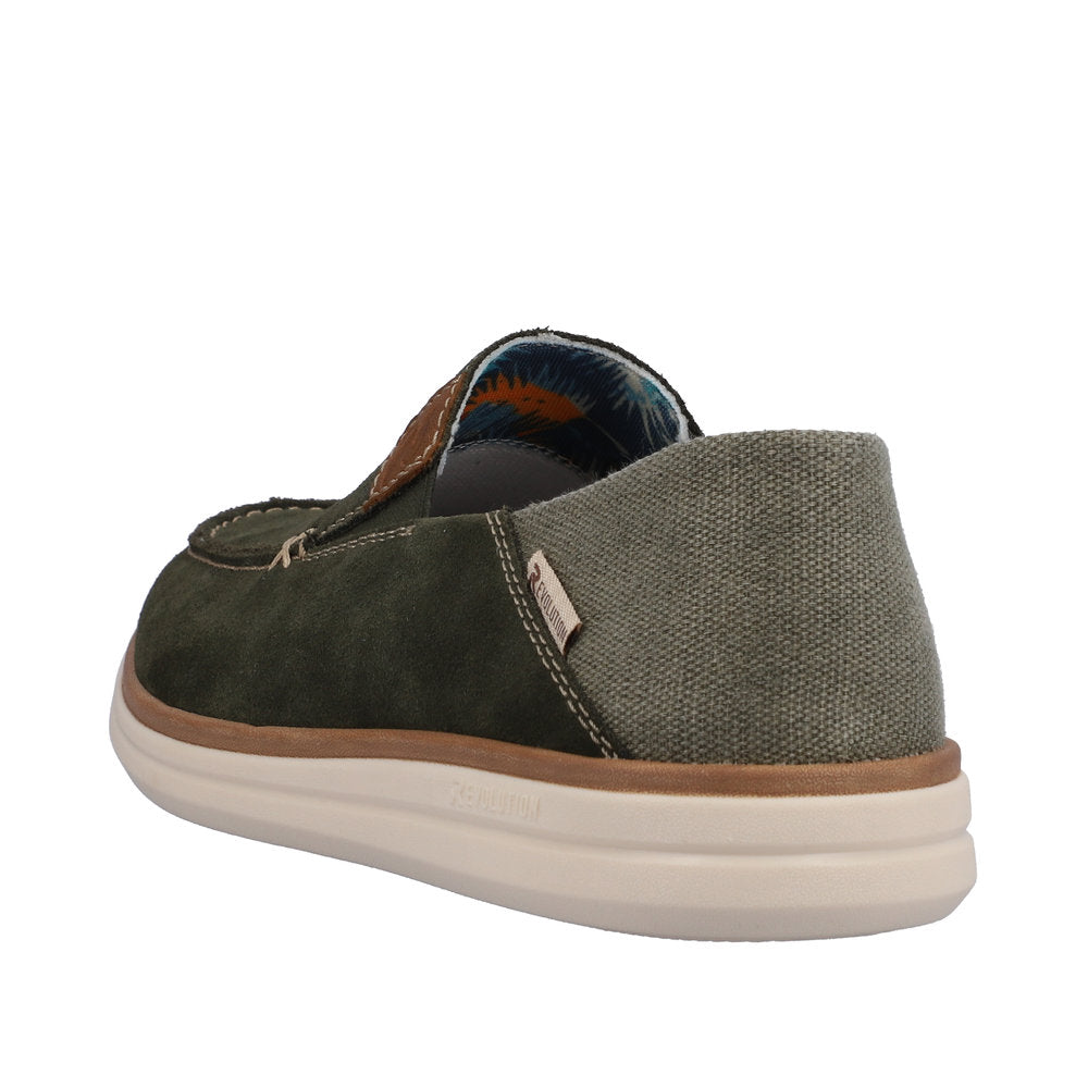 U0600 Slip On Sneaker