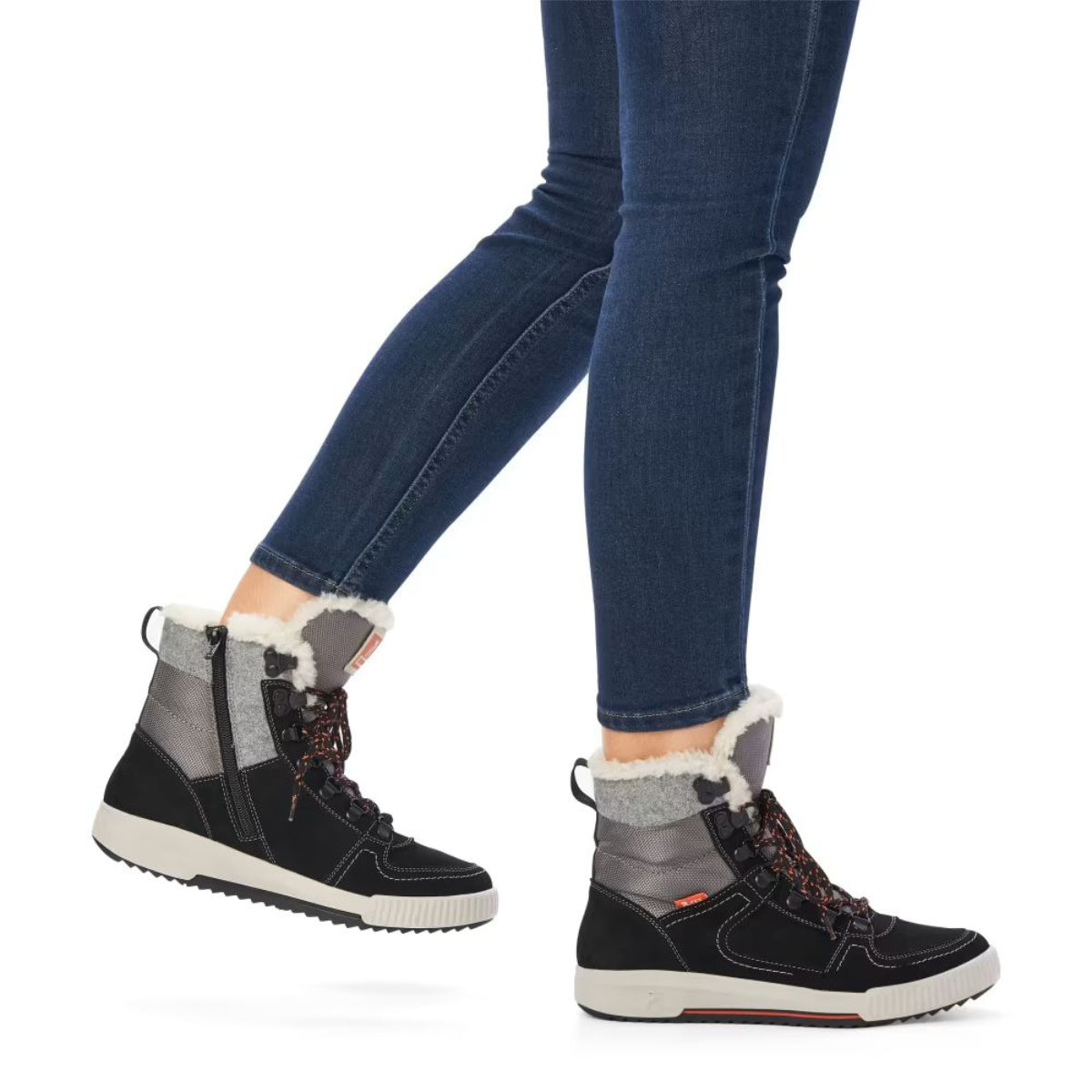 W0170 Hi Top Boot
