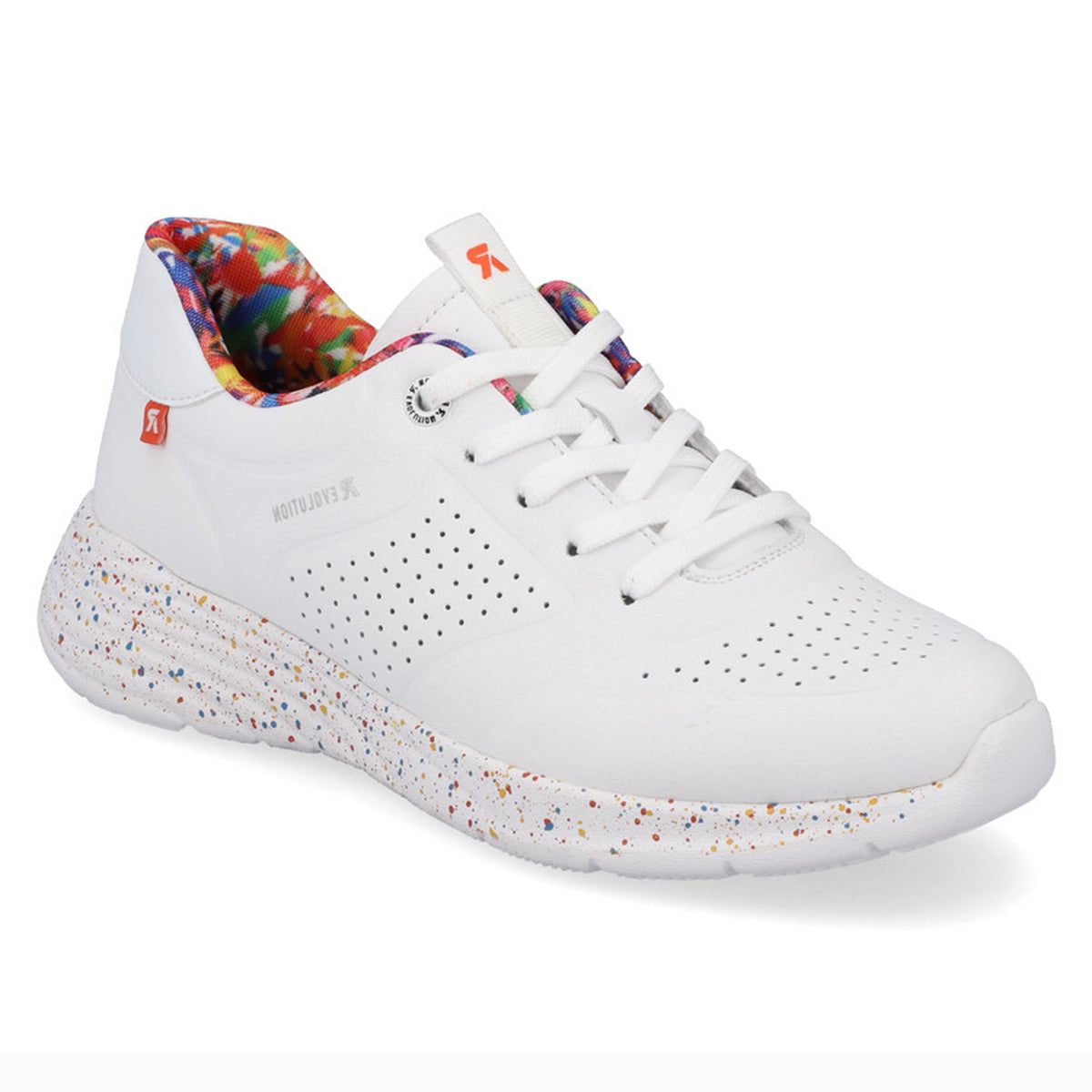 W0402 Lace Up Sneaker