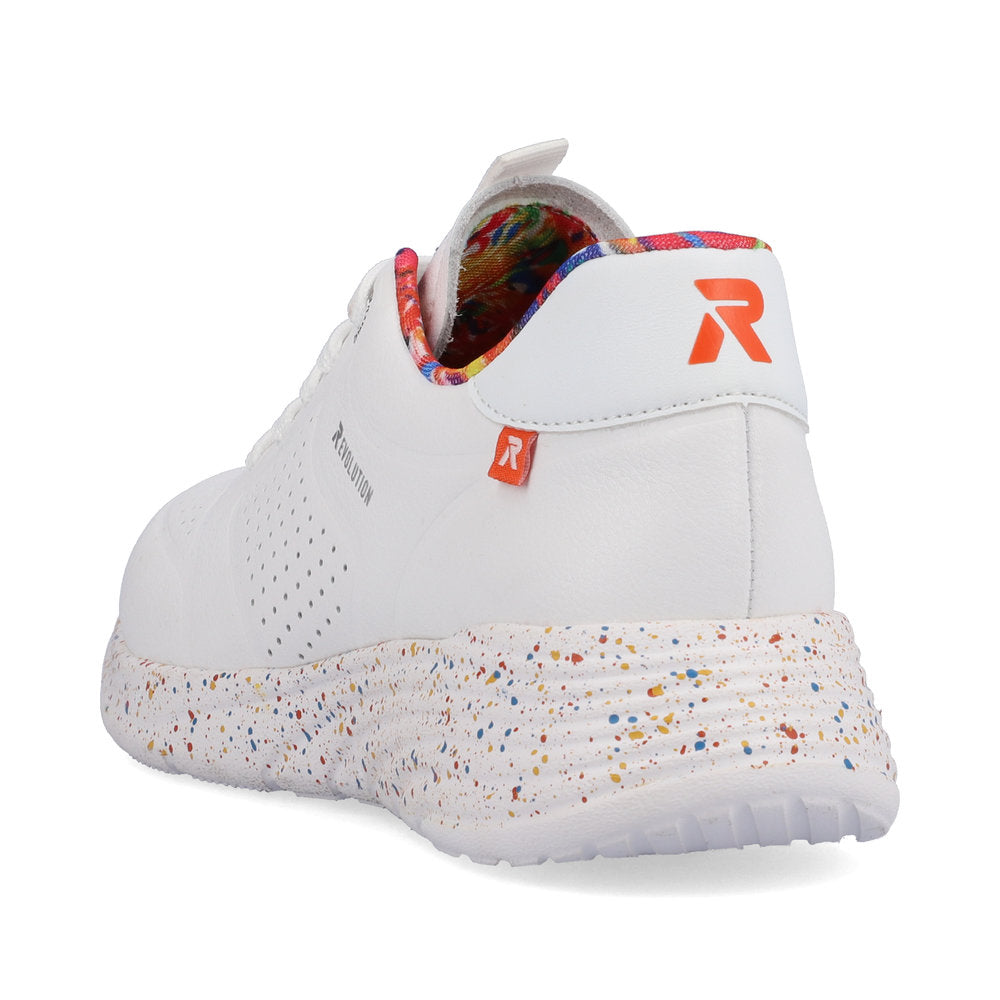 W0402 Lace Up Sneaker