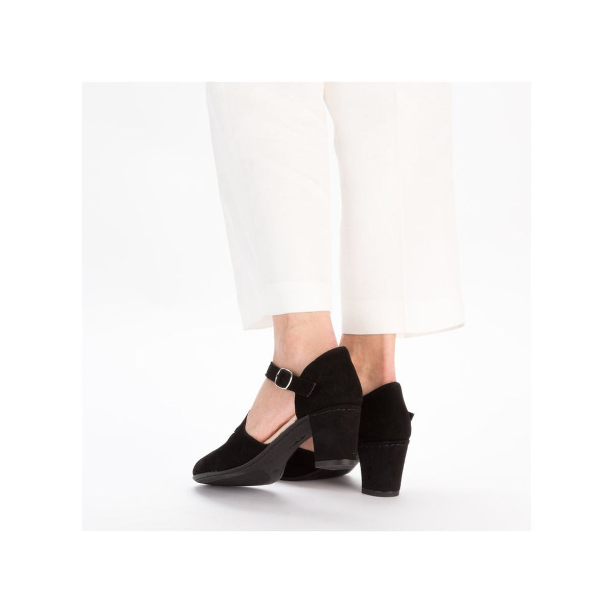 41080 Heel Pumps