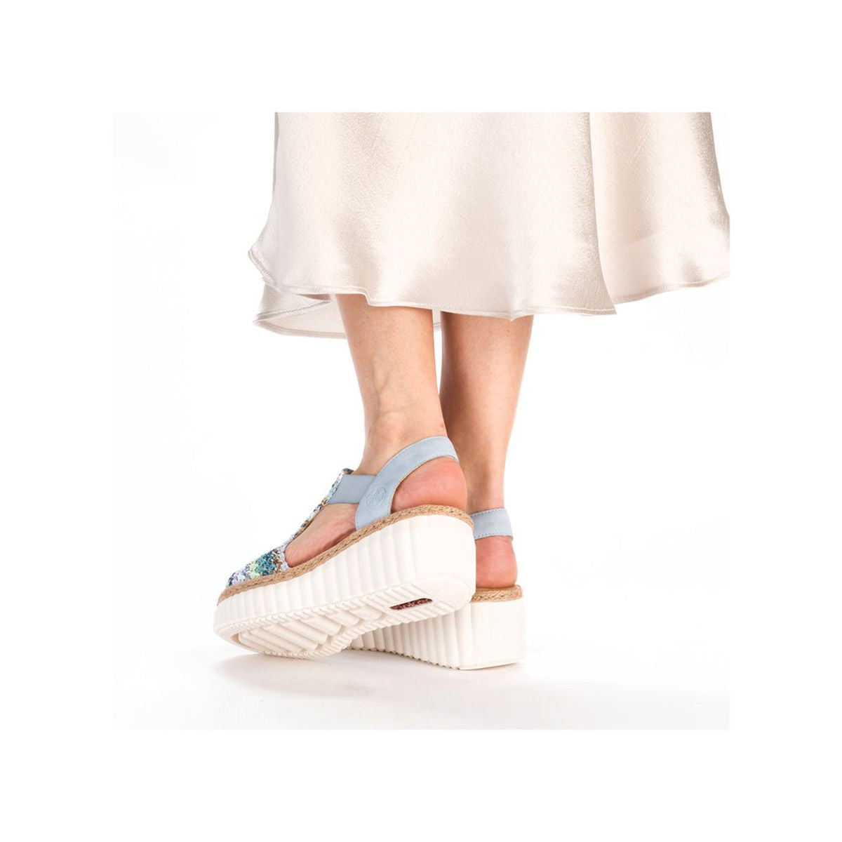 69172 Mesh Wedge Sandals