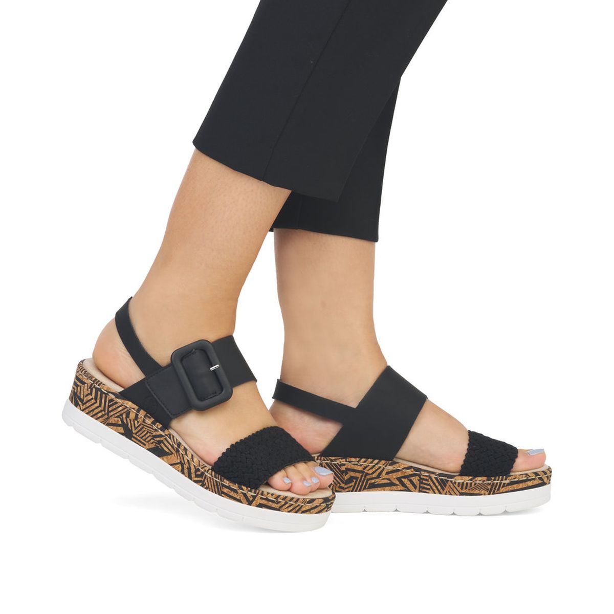 V3950 Wedge Sandals