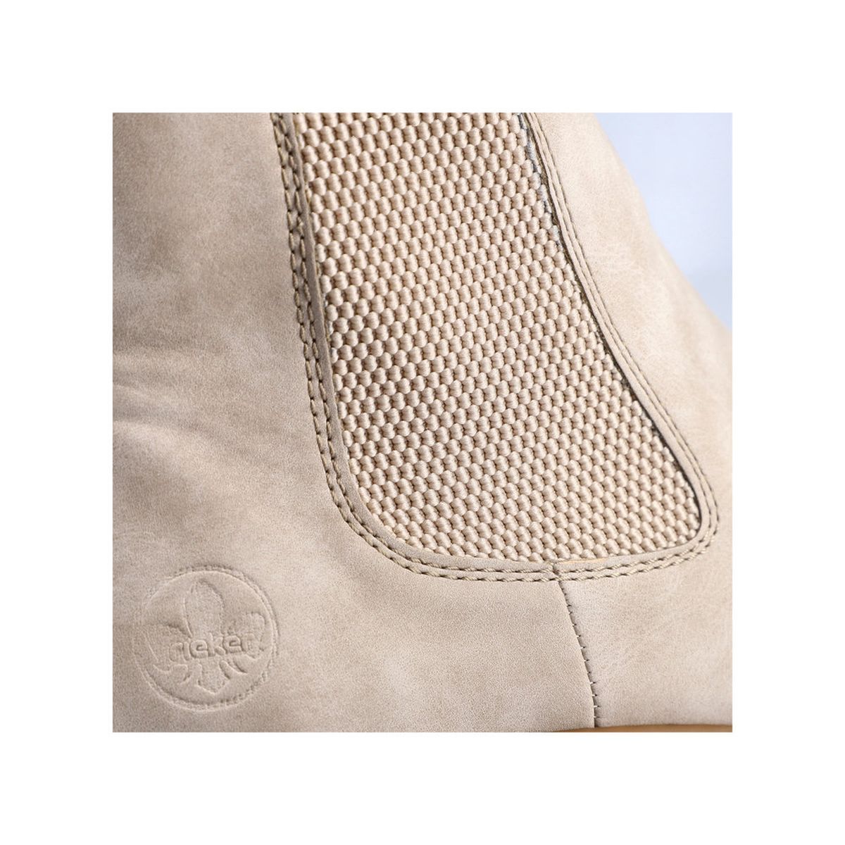 X5772 Chelsea Boots