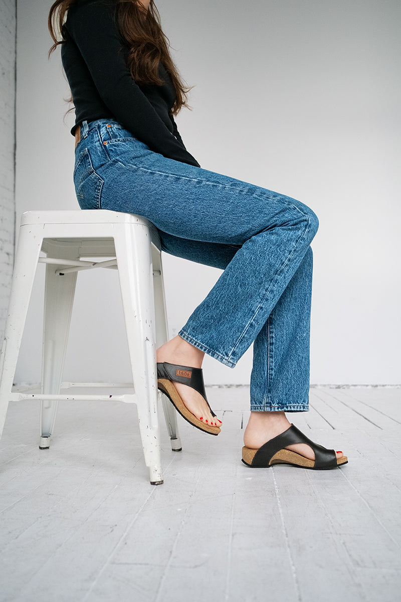 Loop Toe Post Sandal