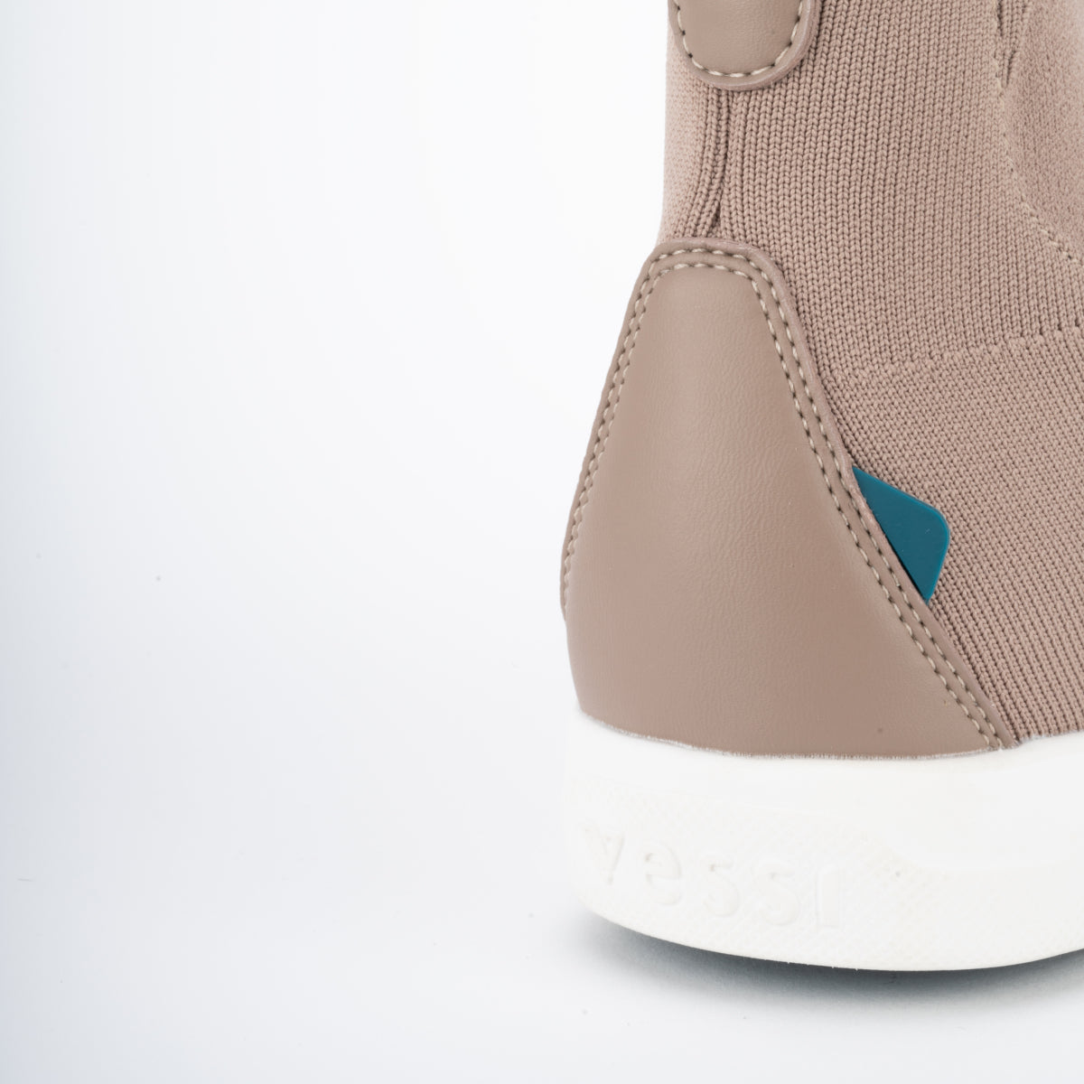 Women's Weekend Chelsea Boot