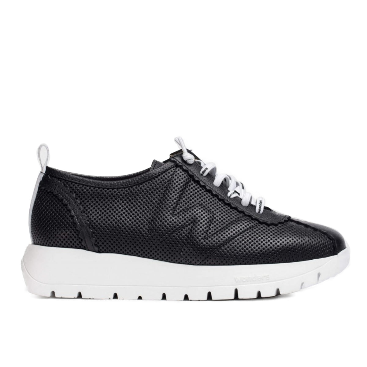 Wonders A-2424 Women's Dress Sneaker in Black