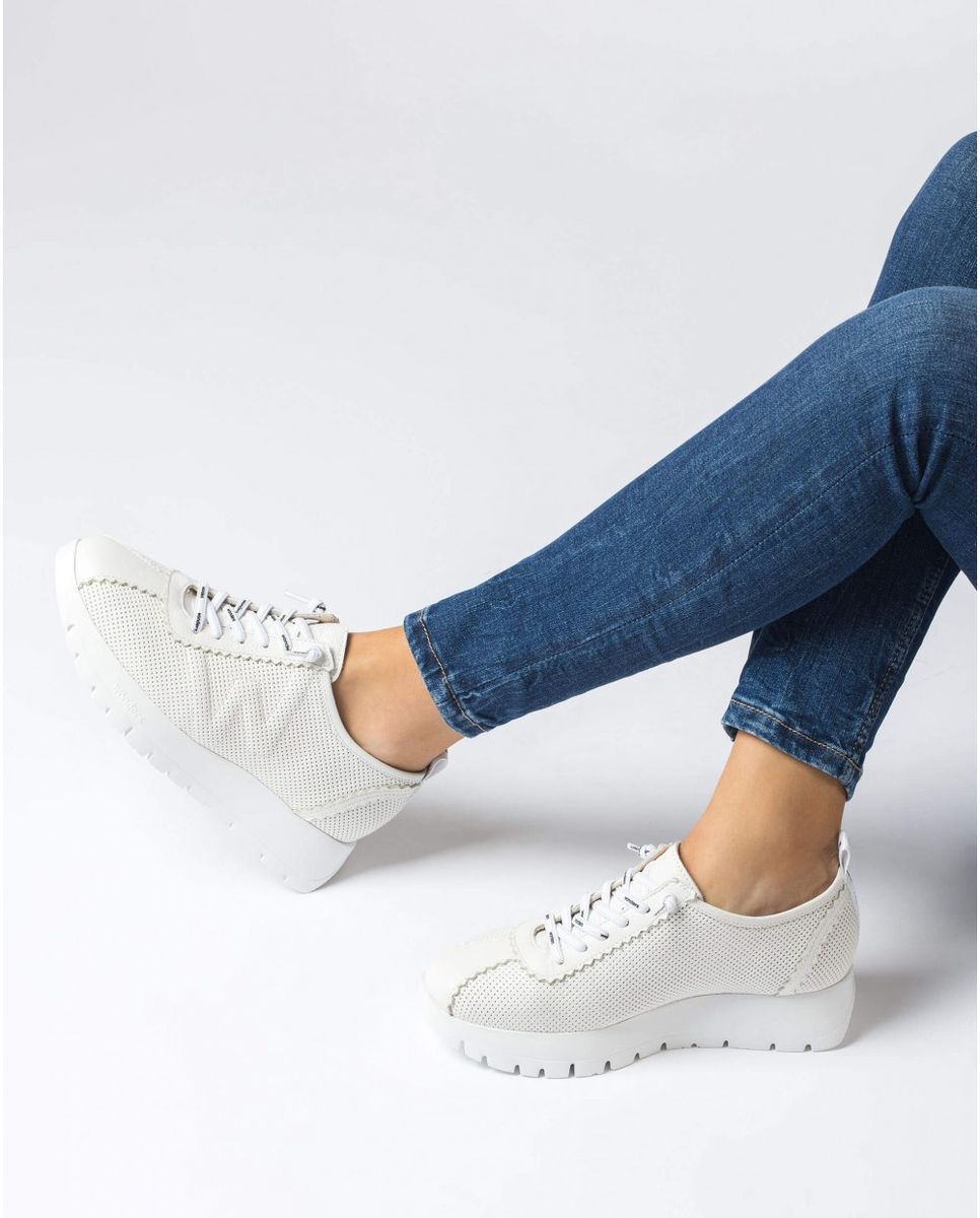 Wonders A-2424 Women's Dress Sneaker in Off White