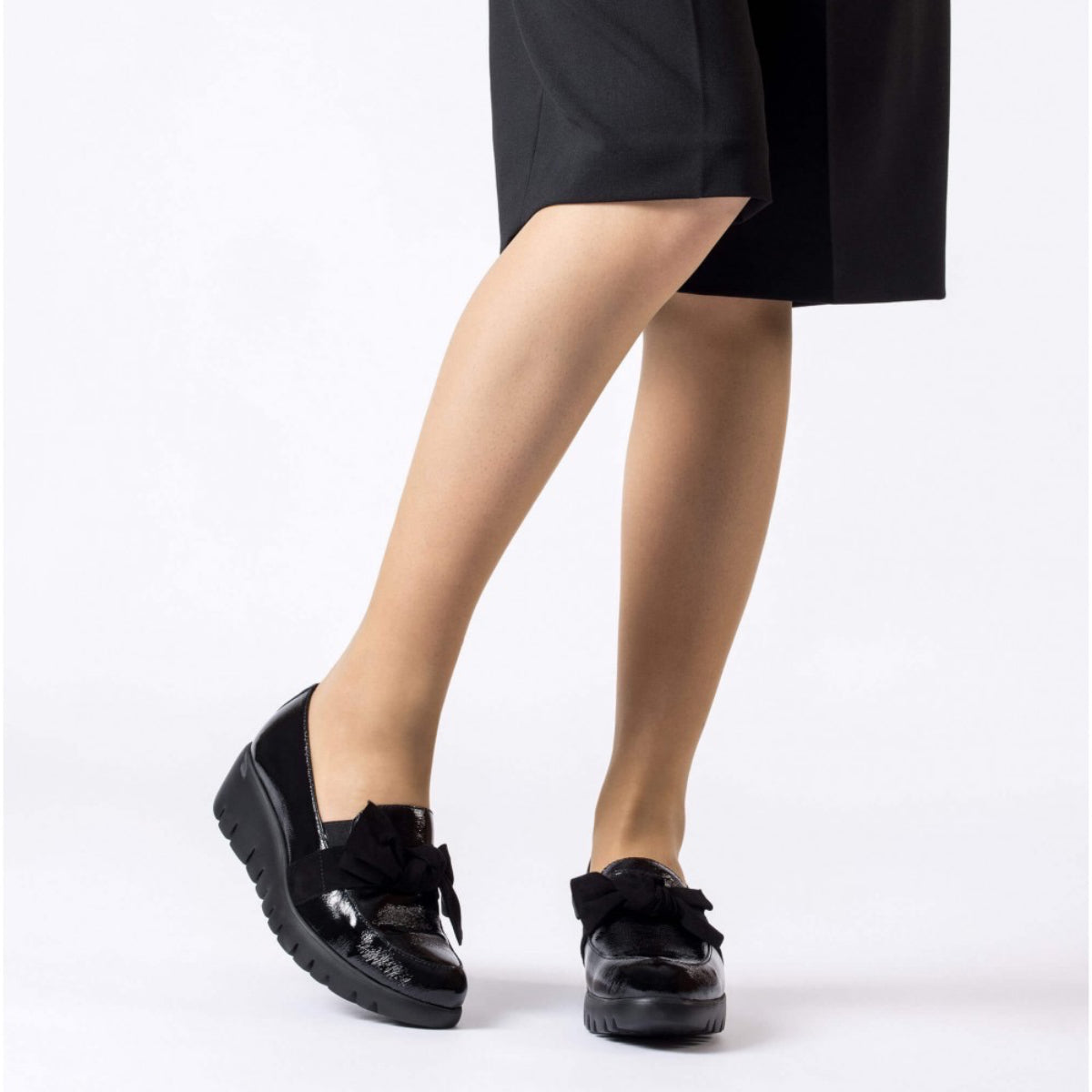 Wonders C-33323 Women's Loafer in Black Patent