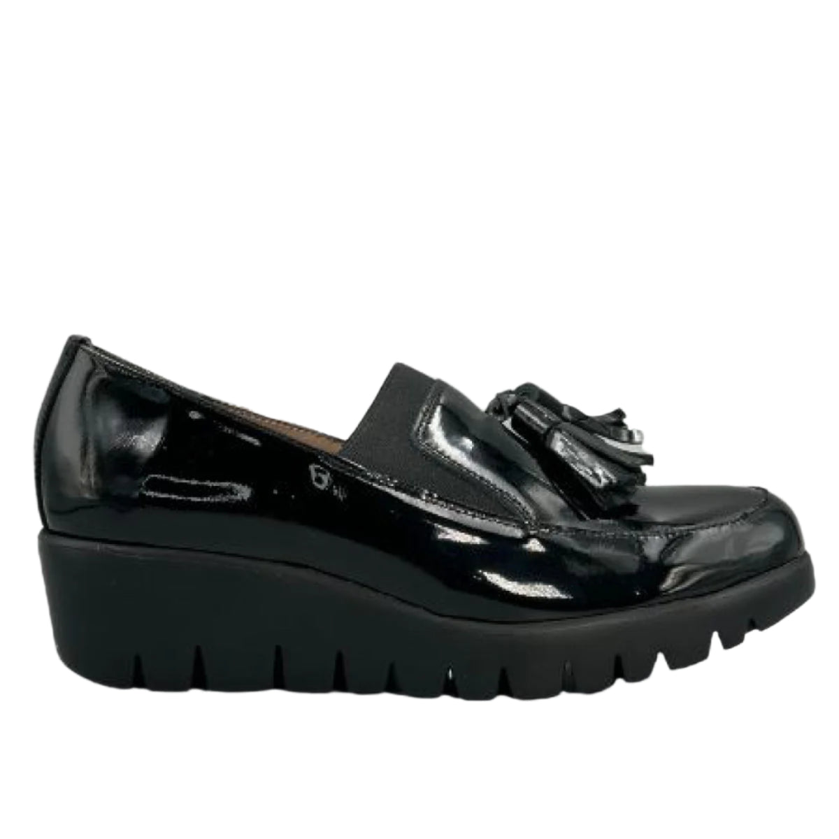 Shiny black patent leather loafer with a sleek slip-on profile, cushioned removable insole, and a lightweight WondersFly™ sole for all-day stylish comfort. Style #3342