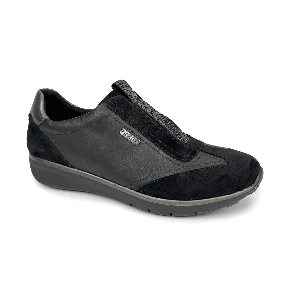 Aetrex Megan Arch Support Sneaker in Black