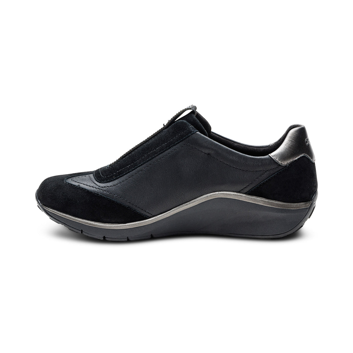 Aetrex Megan Arch Support Sneaker in Black