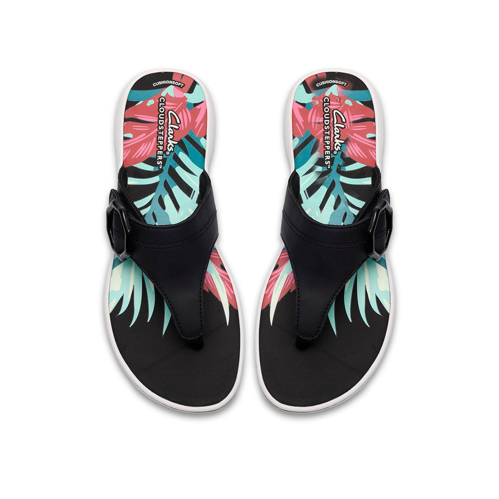 Clarks Breeze Cove Women's Thong Sandals in Black