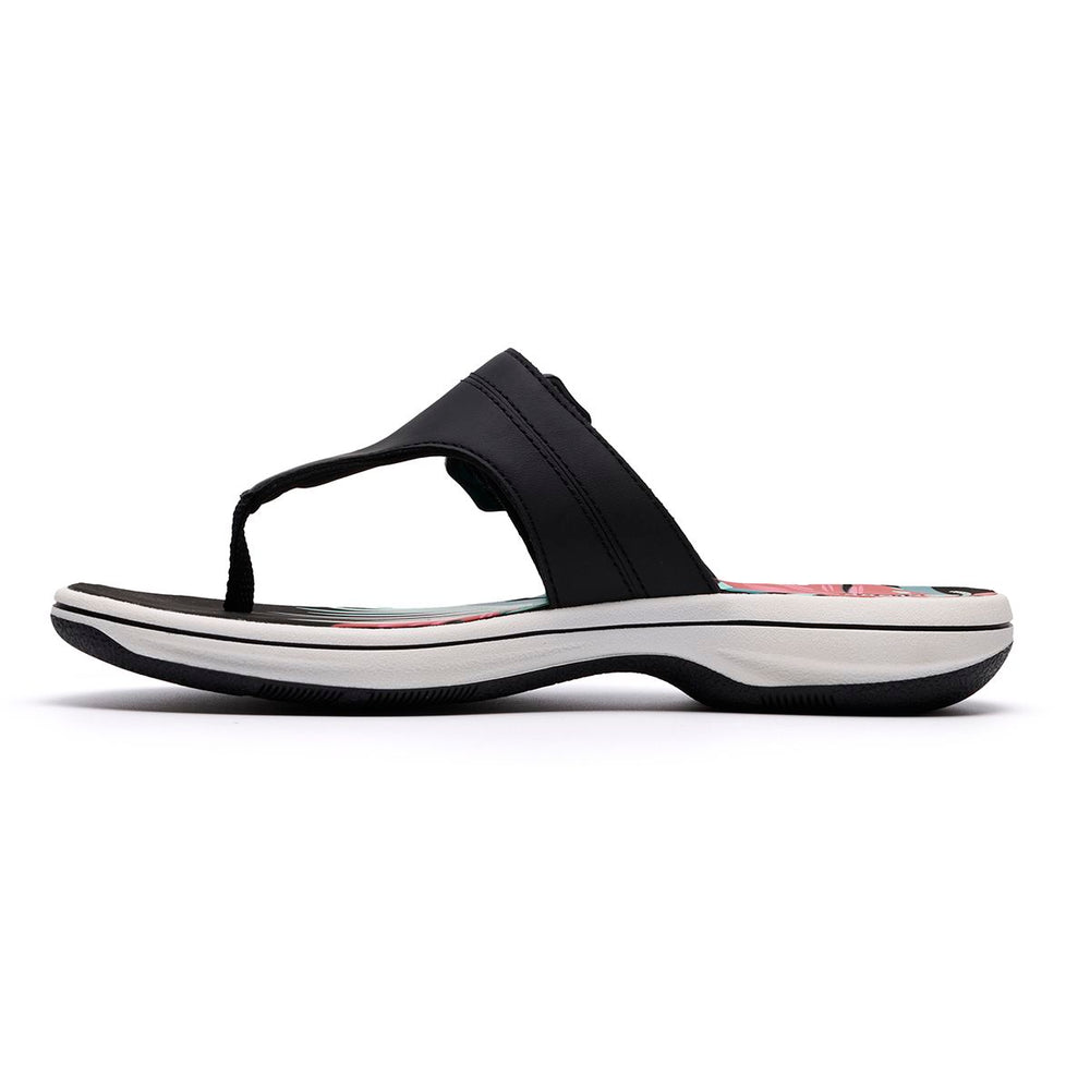 Clarks Breeze Cove Women's Thong Sandals in Black