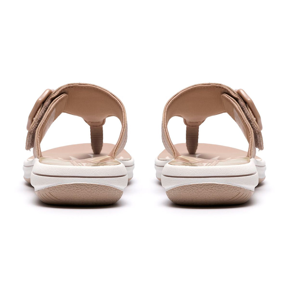 Clarks Breeze Cove Women's Thong Sandals in Sand