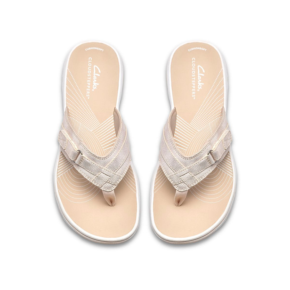 Clarks Breeze Sea Women's Thong Sandals in Soft Gold