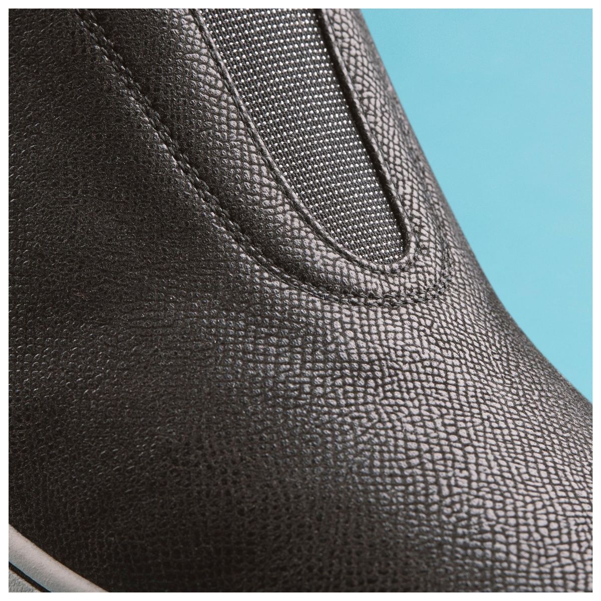 Clarks BreezeSky Ria Women's Sneaker in Black/White