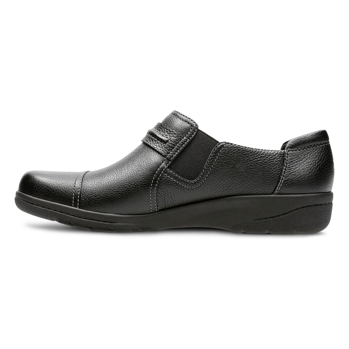 Clarks Cheyn Madi Women's Slip Ons in Black