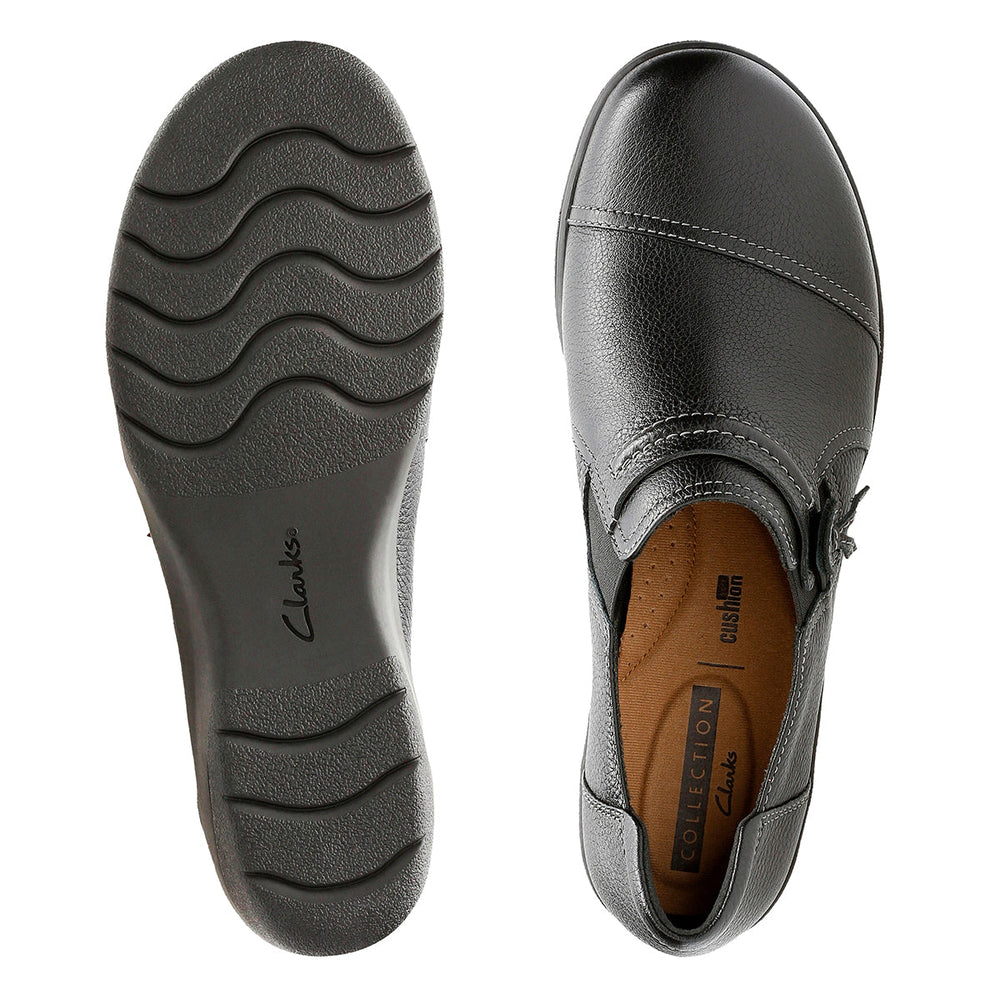 Clarks Cheyn Madi Women's Slip Ons in Black