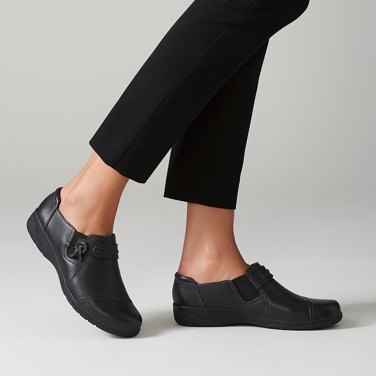 Clarks Cheyn Madi Women's Slip Ons in Black