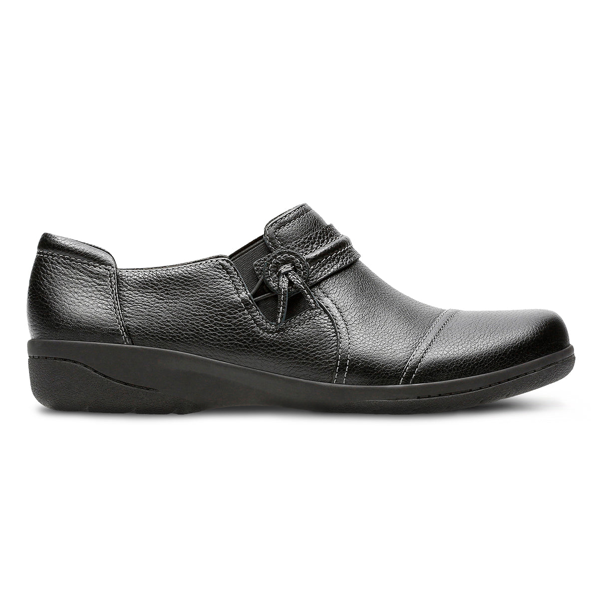 Clarks Cheyn Madi Women's Slip Ons in Black