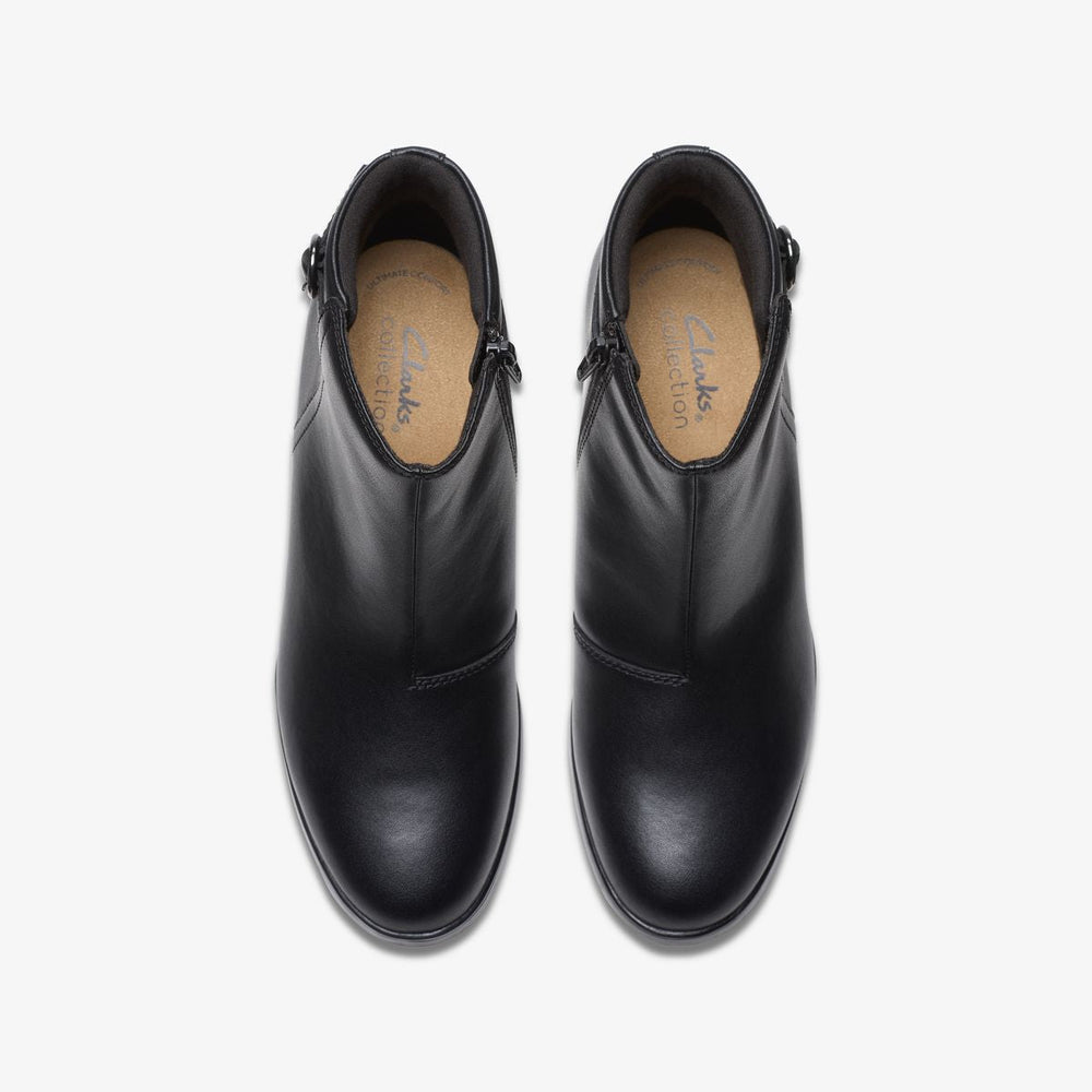 Emily 2 Belle Ankle Boot