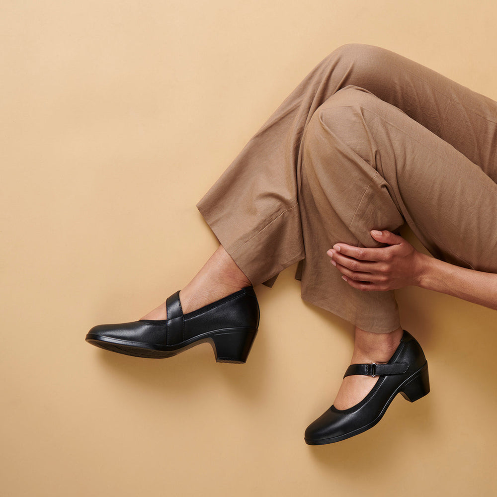 Clarks Emily 2 Mabel Mary Jane Pump in Black