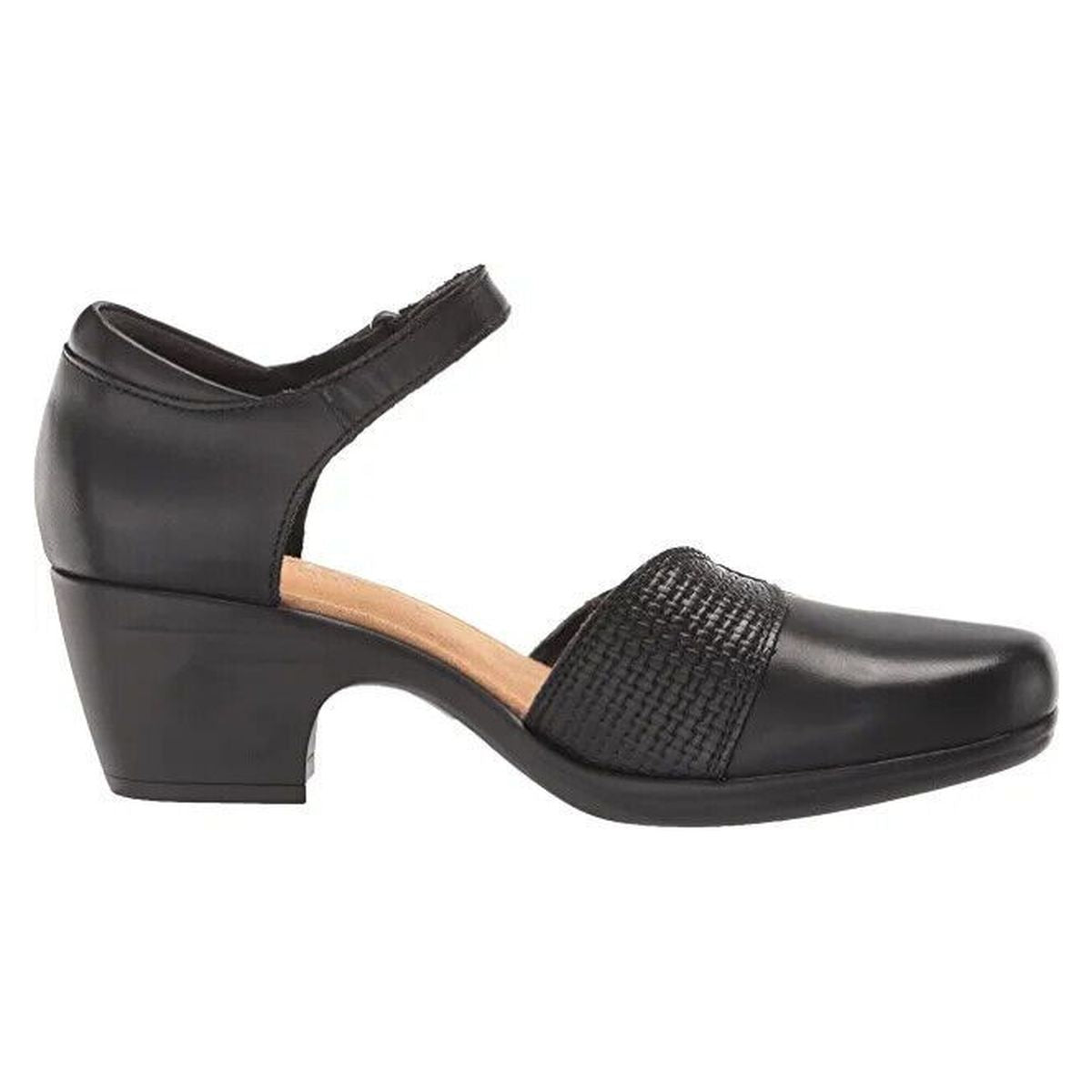 Clarks Emily Rae Leather Pump in Black
