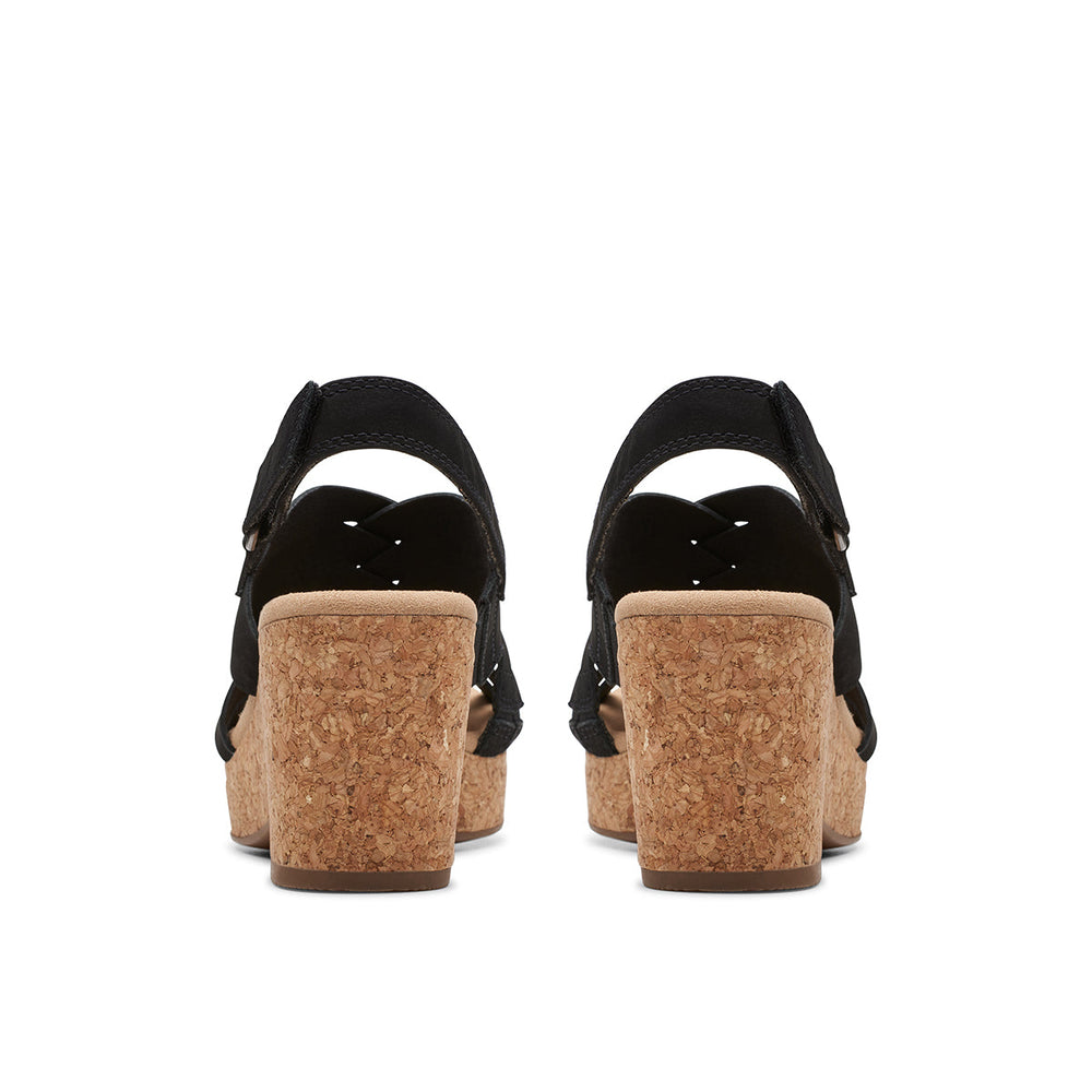Clarks Giselle Ivy Women's Wedge Sandals in Black