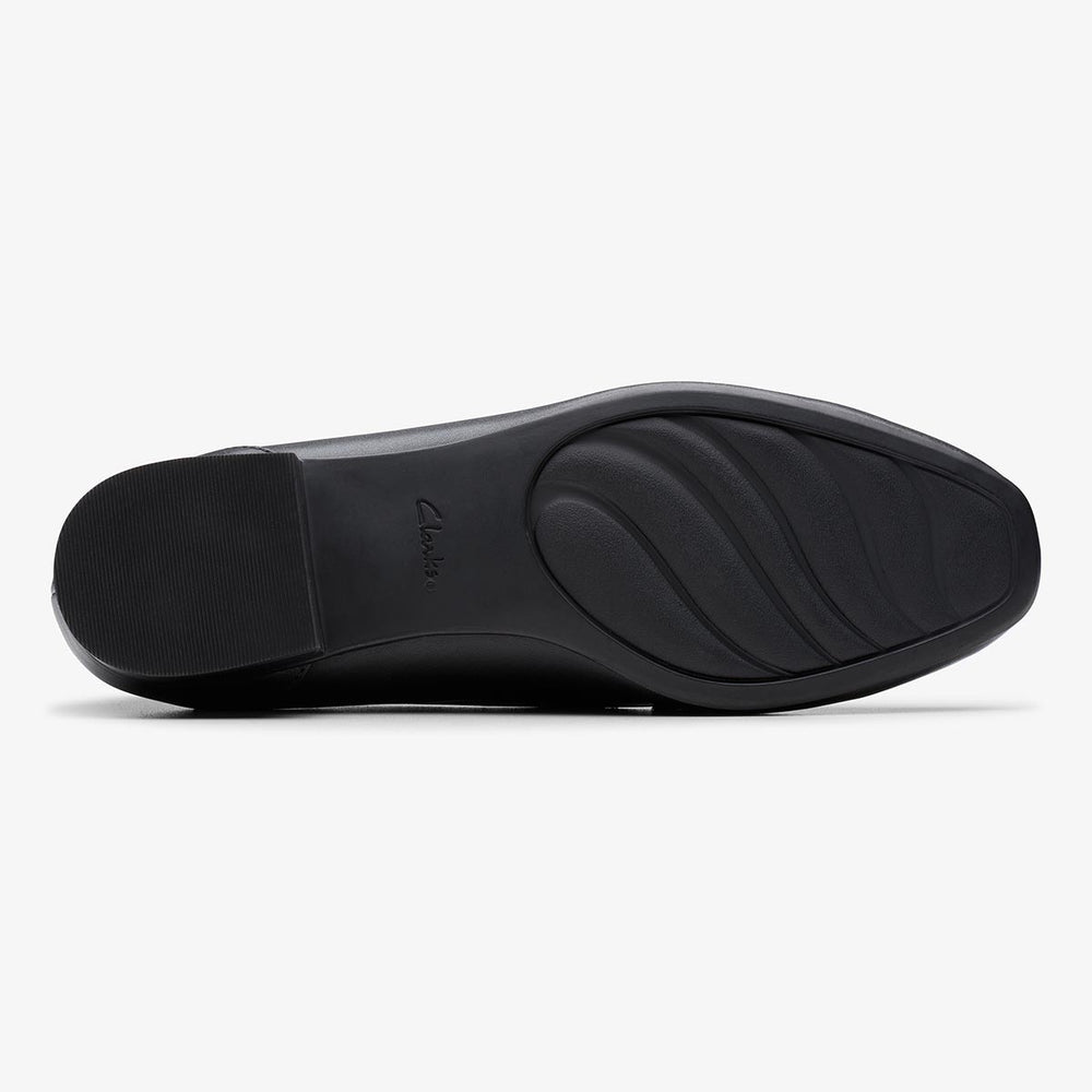 Clarks Juliet Echo Women's Loafers in Black