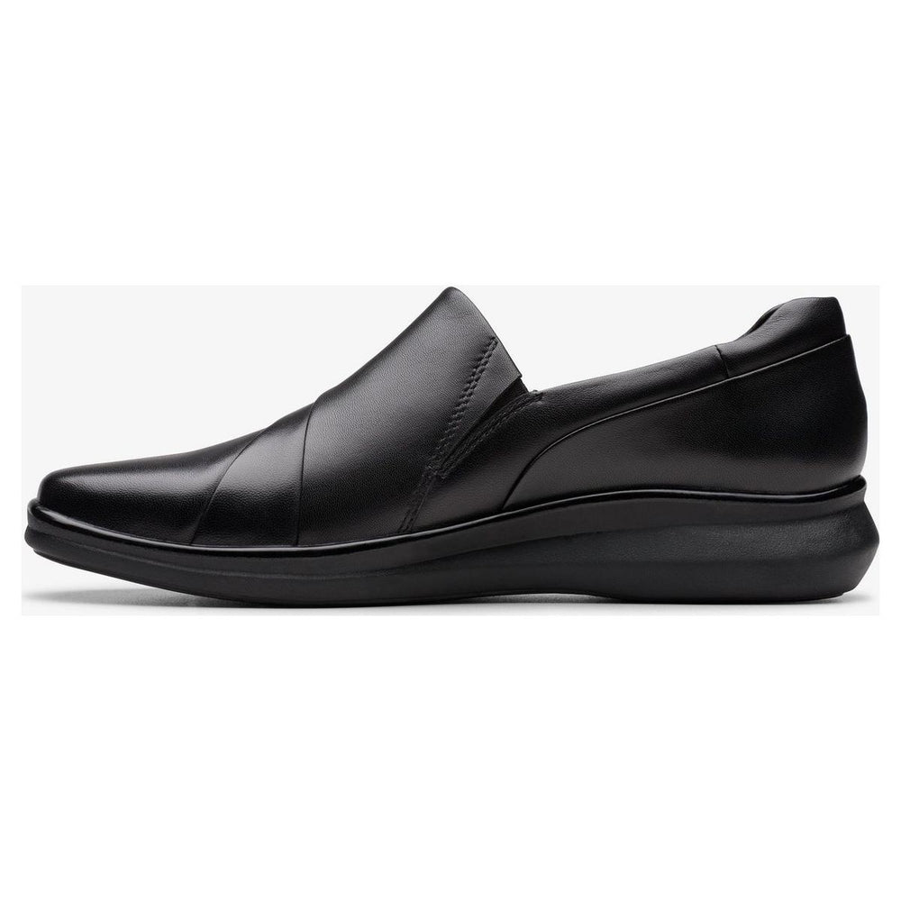 Clarks Lynell Slip Women's Slip Ons in Black